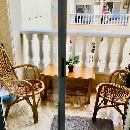 Privada En Piso Compartido - Nr 2 Torrevieja